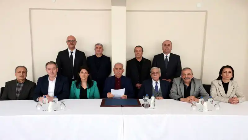 PKK'nın Feshi, Terörsüz Türkiye İçin Yeni Bir Dönüm Noktası mı?