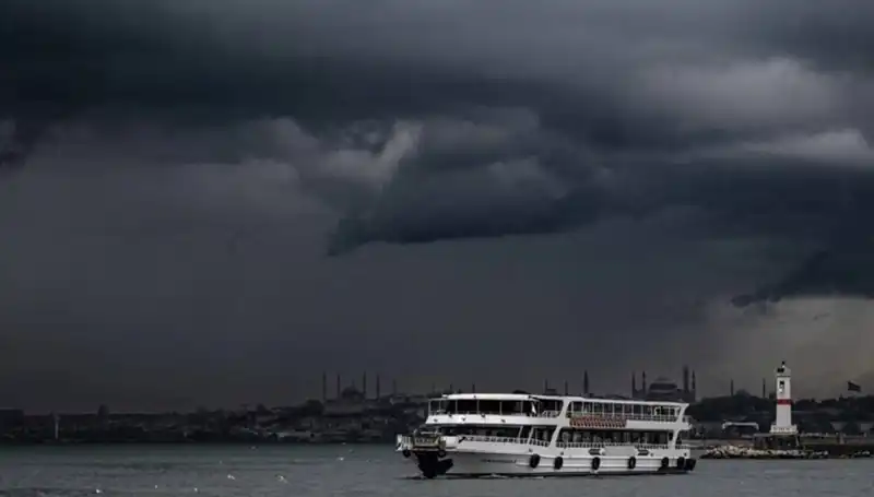 İstanbul ve Çevresinde Şiddetli Yağış Alarmı: Hangi İllerde Etkili Olacak?
