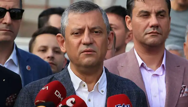 Demokrasiye Darbe Mi? Özgür Özel Sandık Güvenliğine Dikkat Çekti