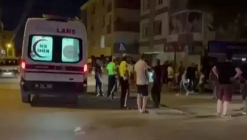 Alkollü Sürücünün Yaya Tartışması Kanlı Bitti: Kamyonetle Çiğnedi
