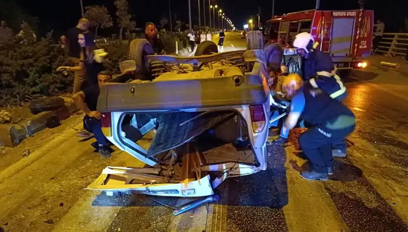 Kavşakta Göz Göze Gelen Araçlar Feci Kazaya Neden Oldu, 7 Yaralı
