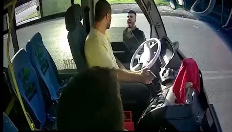 Antalya'da Otobüs Şoförünü Bıçaklayan Saldırıcının Peşindeydi: Yakalandı!