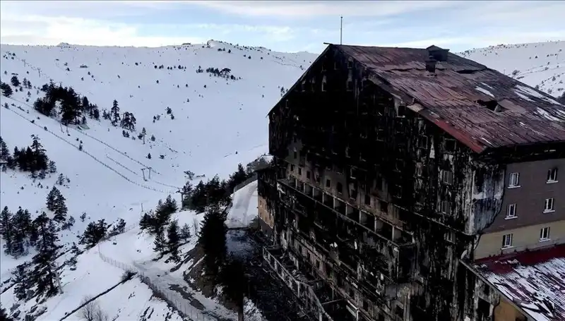 Kartalkaya'da Yangın Faciası: 8 Aile Tahliye Kararına Ulaştı!