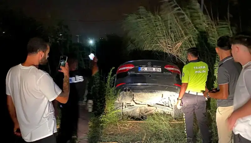 Trafik Magandası Dur İhtarına Uymadı, Dere Yatağına Düştü!