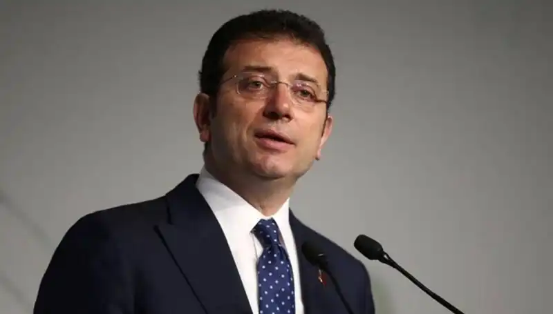 Ekrem İmamoğlu'nun Diploma Davası: İlk Duruşma Gerçekleşti