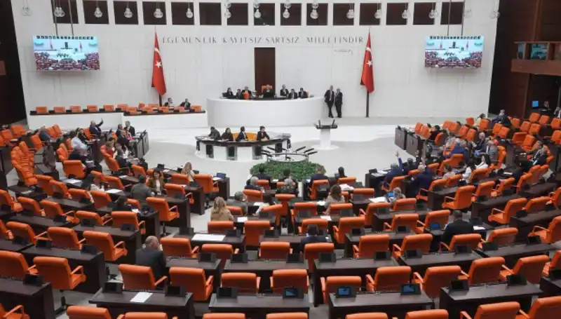 Meclis’te Yoğun Haftalar: Yeni Yasalar ve Tartışmalı Tasarılar