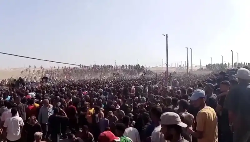 Filistin’de İnsani Yardım Çabalarına Yönelik İsrail Saldırısı: 30 Can Kaybı