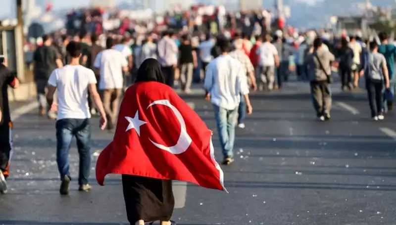15 Temmuz'da Birlik ve Beraberlik Vurgusu: Bakanlar Mesajlarını Yayınladı