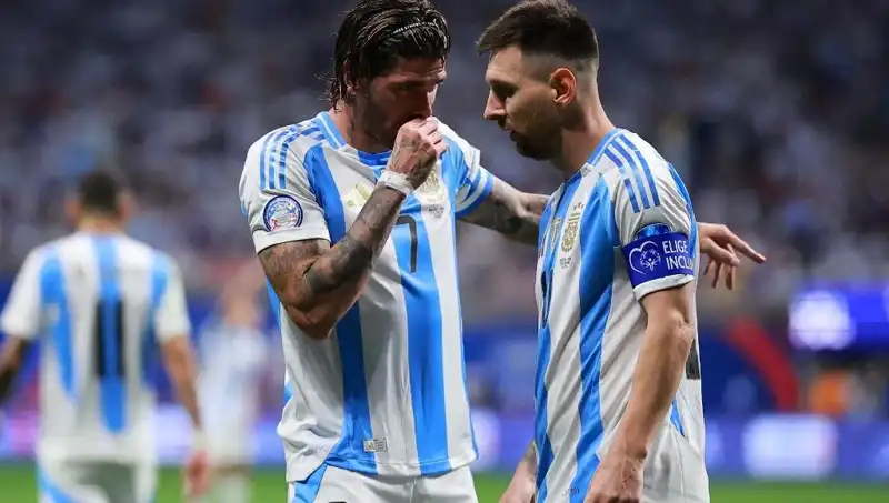 Messi ve De Paul: Futbolun İki Yıldızı Yeniden Buluştular