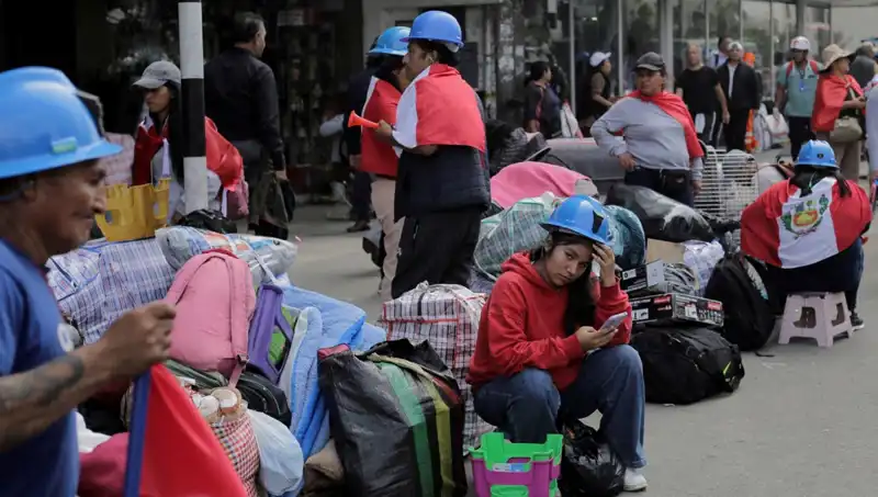 Peru'da Madenciler Sokaklarda: Gelecekleri İçin Mücadele Ediyorlar