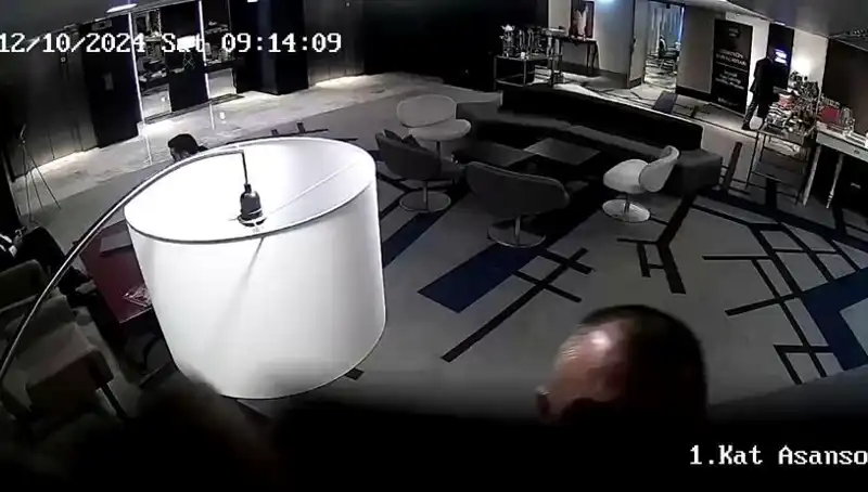 İBB'deki Yolsuzluk Soruşturmasında Kameraların Bantlanması Normal Mi?