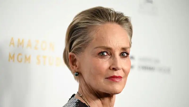 Sharon Stone'un Kalbini Parçalayarak Duyurduğu Acı Anne Kaybı