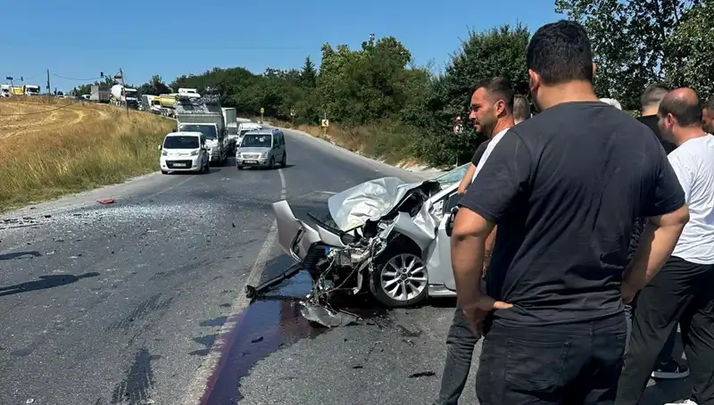 İstanbul'da Dehşet Verici Kaza: Kalp Krizi Geçiren Sürücü Otobüse Çarptı