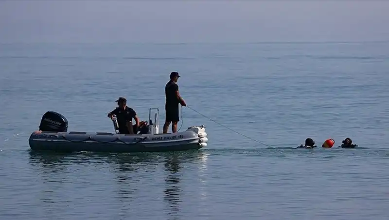 Kuşadası'nda Yaz Tatili Kabusa Dönüştü: Serinlemek İçin Denize Giren Genç Boğuldu