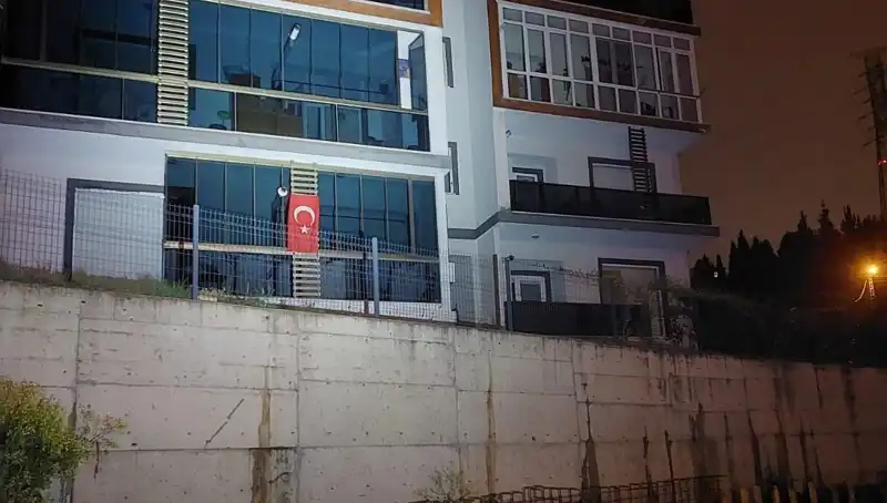 Sakarya’da Deprem Riski Nedeniyle 4 Katlı Apartman Tahliye Edildi