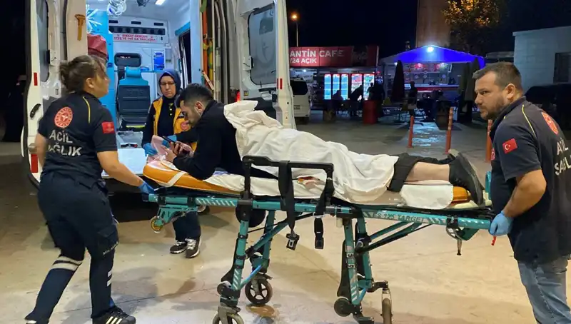 Kavga Eden Çiftçi Uyardı, İkili Arasında Bıçaklı Kavga Çıktı