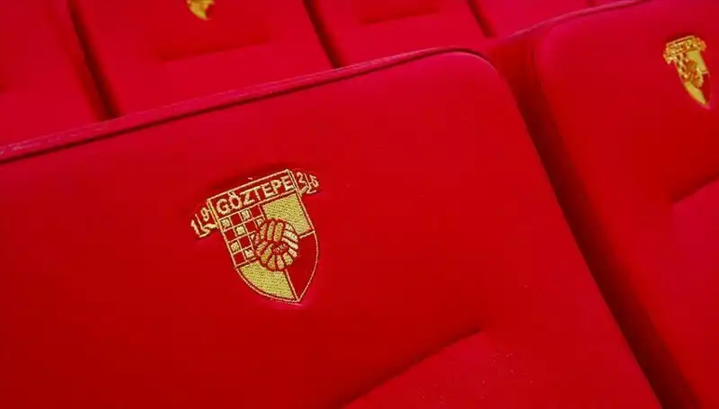 Göztepe, Transferin Yıldızını Buldu: Junior Olaitan İle El Sıkıştı