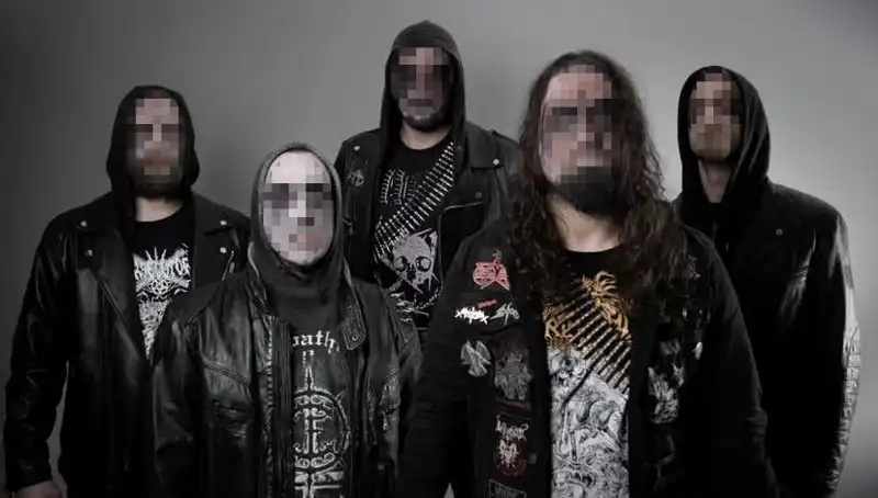 Rock Grubu Üyeleri Dini Değerlere Hakaretten Tutuklandı: Olayın Ardındaki Gerçekler