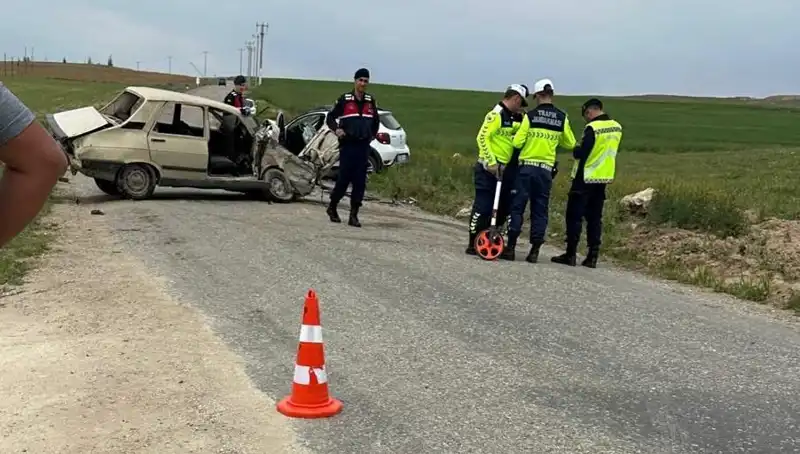 Annesini Ziyarete Giden Genç Kız Feci Kazada Hayatını Kaybetti