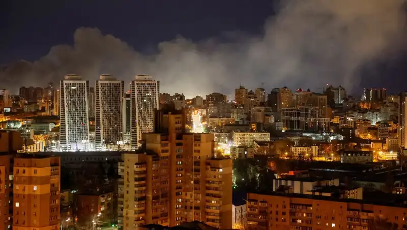 Kiev'de Bombardımana Uğrayan İnsanlar: 3 Yaralı