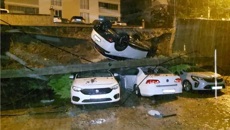 Duvar Çökünce 4 Araç Kullanılamaz Hale Geldi! Güvenlik Önlemleri Yetersiz mi?