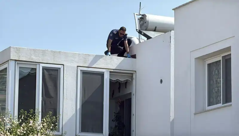 Bodrum'da Çatıdan Düşen Emekli Polis Memuru Hayatını Kaybetti