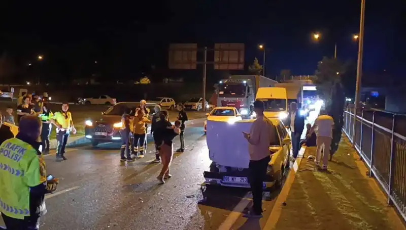 Otoyolda Yaşanan Geri Dönüş Kazası: İki Çocuk Yarasıyla Hayatta Kalacak mı?