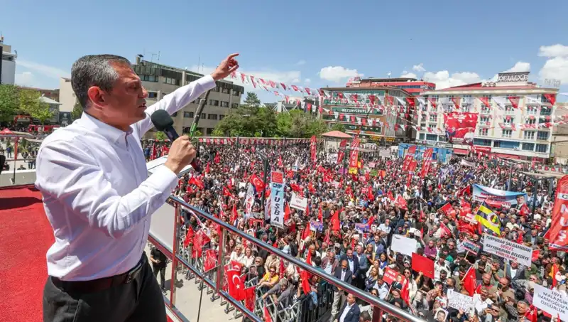 Özgür Özel'den Çarpıcı Açıklamalar: Örgütün Silah Bırakması Bizim İçin Önemli