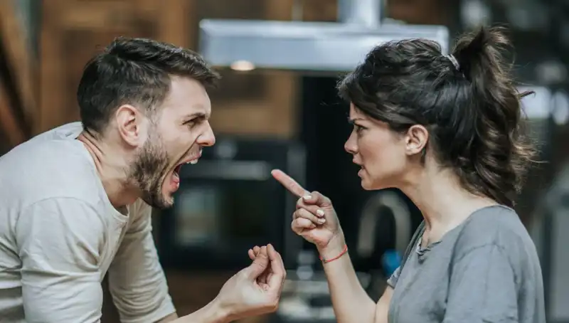 En Çok Yapılan 7 Flört Hatası: Psikologların Uyarıları Tüm Detaylarıyla
