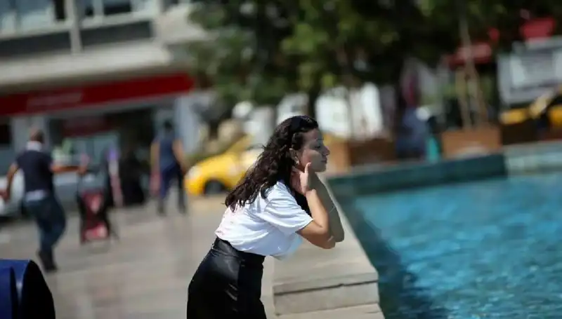 Cizre'de Sıcaklık Rekoru: Termometreler 49.1 Dereceyi Gördü!