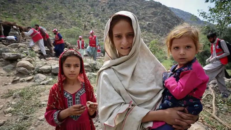 Afganistan'da Uykuda Yakalayan Deprem, 2000'den Fazla Can Aldı