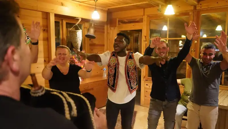 Gana'dan Rize'ye Uzanan Başarı Hikayesi: Tıp Fakültesi Mezuniyeti