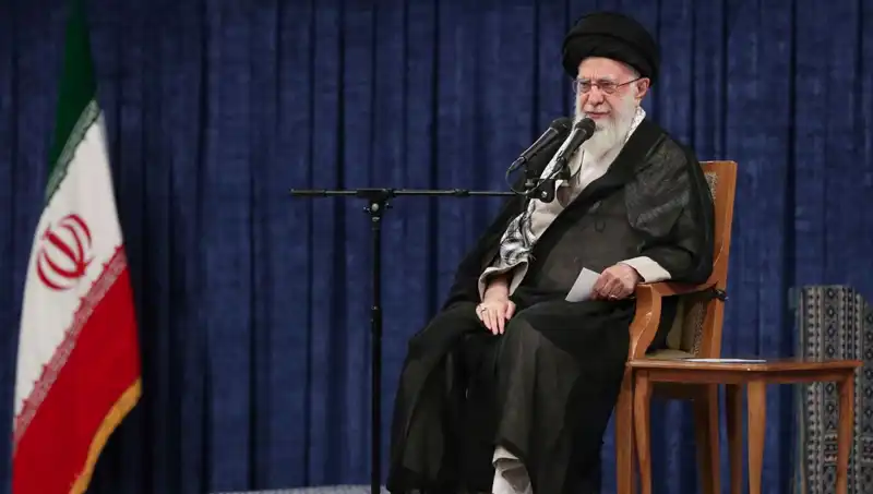 İran Lideri Hamaney'den ABD'ye Sert Mesaj: Uranyum Zenginleştirme Devam Edecek