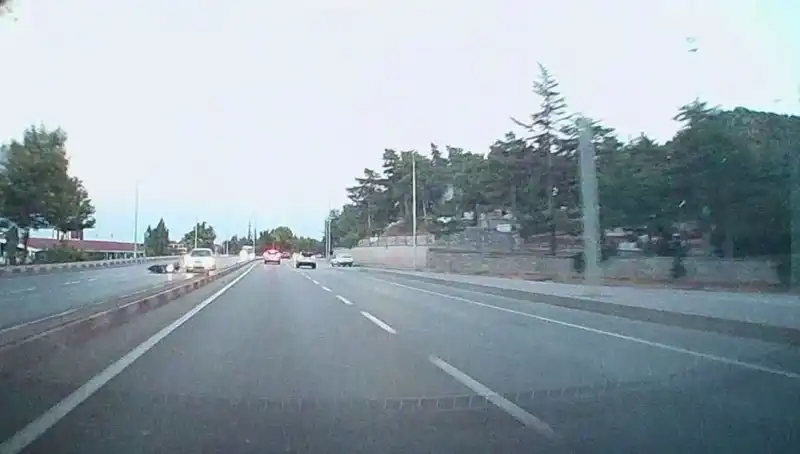 Otomobil ve Motosiklet Çarpıştı: Kaza Sonrası Yaralı Kurtarıldı