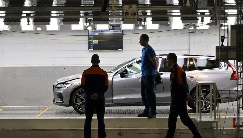 Volvo, Bazı Popüler Modellerinin Satışını Neden Durdurdu?