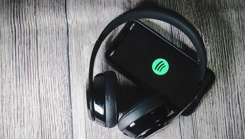 Spotify, Ölü Sanatçıların Şarkılarını Yapay Zeka ile Yeniden Hayatlandırıyor