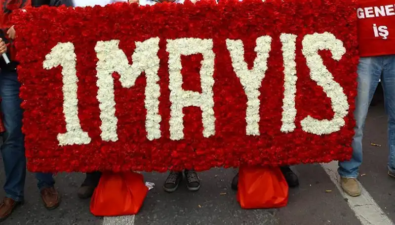 1 Mayıs Emek ve Dayanışma Günü: Resmi Tatil ve Okulların Durumu Nedir?