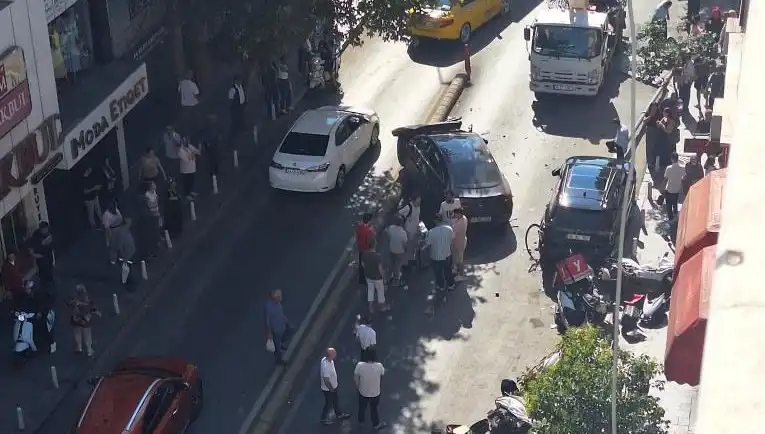 İranlı Sürücünün Çılgın Yolu: Trafik Kaosuna Neden Oldu