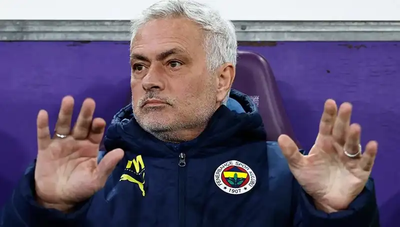 Mourinho, Beşiktaş’a Beklenen Transferi Engelleyerek Milli Yıldızı Tutmaya Karar Verdi