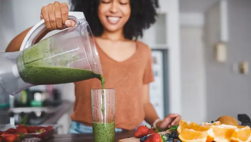 Smoothie mi, Meyve Suyu mu? Hangisi Sağlığınıza Daha Çok Katkıda Bulunuyor?