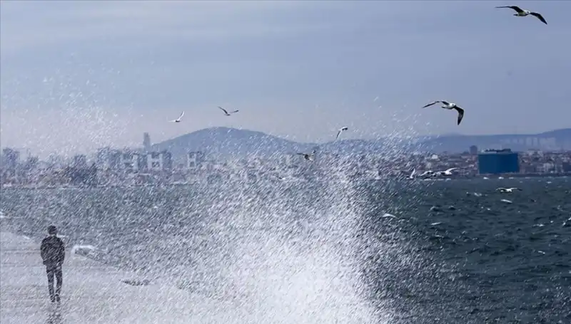 Marmara ve Ege Bölgesi İçin Kuvvetli Rüzgar Uyarısı: Dikkatli Olun!
