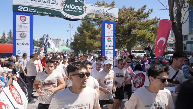 Doğuş Holding Niğde Yarı Maratonu’nda Rekor Katılım: 518 Sporcu Yarıştı