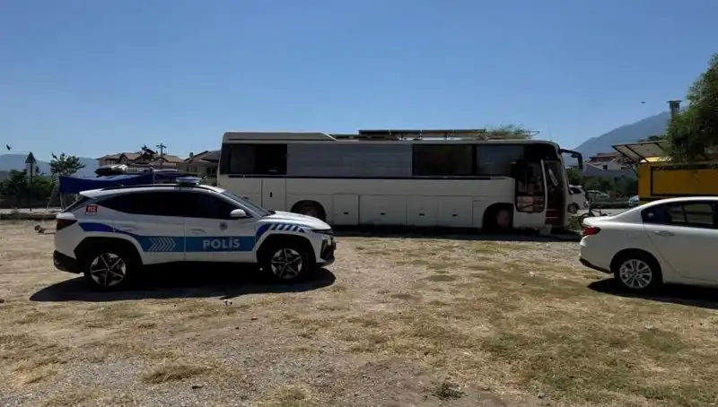 Fethiye'de Otobüste Yaşayan Şoförden Gelen Kötü Haber Herkesi Üzüntüye Boğdu